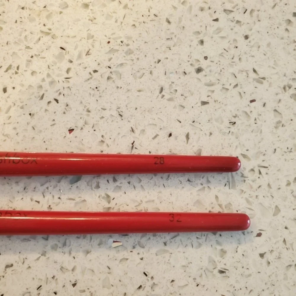 Set 2 Smashbox Brushes 28 Eye Liner Brush 32 Eyeshadow Makeup Cosmetic Red Black